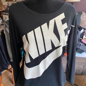 Nike Long Sleeve T-shirt